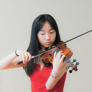 Julia Zhou profile picture