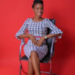 Esther Akinbobola profile picture