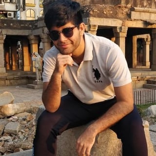 Vikrant Bhat profile picture