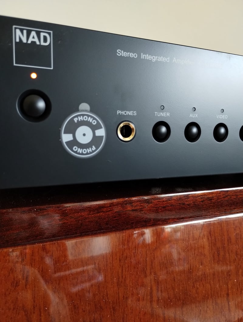 NAD amplifier